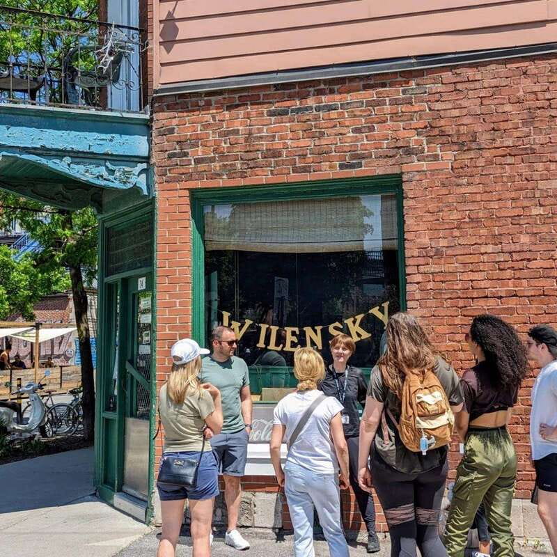 Montreal: Plateau Mont-Royal & Mile End Walking Tour - Starting outside ITHQ on Saint-Denis Street