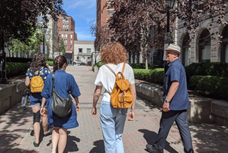 Montreal: Private Customizable Walking Tour of Old Montreal - St-Jacques Street and the former Wall Street of Canada
