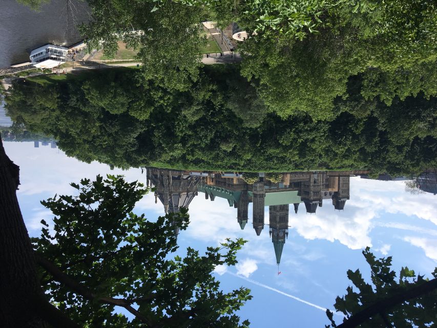 Montreal: Private Day Tour to Ottawa - Should you book it?