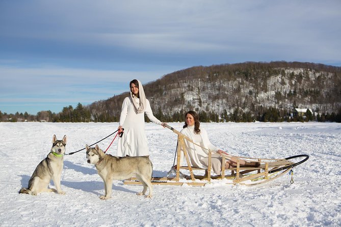 Montreal Private Photo Shoot with Pro Photographer - Indoor settings and weather planning
