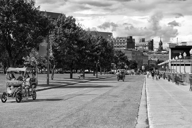 Montreal Private Photo Tours with Pro Photographer - Door-to-door service and the value of a private group