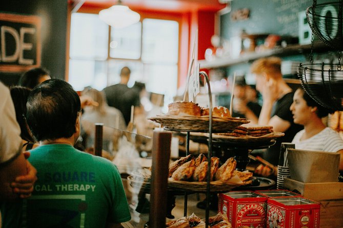 Montreal Private Tour: Highlights & Hidden Gems with a local - A private introduction to Montreal that can change shape