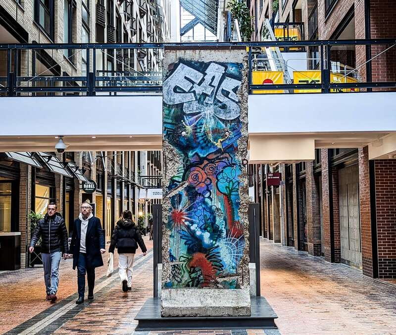 Montreal: RESO Underground City and Downtown Walking Tour - Why Montréal’s Underground City Needs a Guide