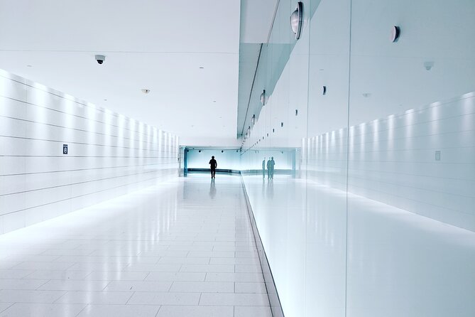 Montreal RESO Underground City + Downtown Tour by MTL Detours - Weather, clothing, and cancellation details