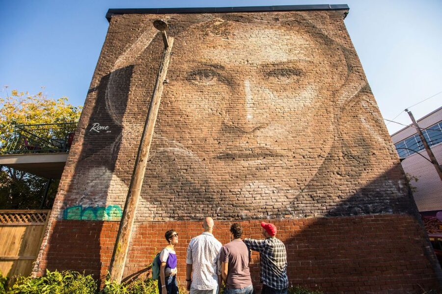 Montreal: Street Art & Mural 2-Hour Guided Walking Tour - Why Montreal’s murals deserve a walking tour