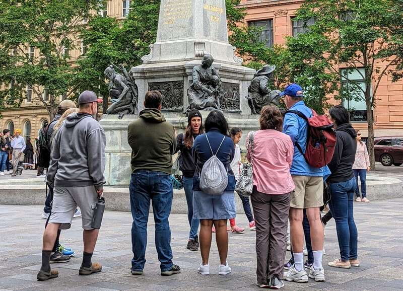 Montreal: Top Rated Small Group Old Montreal Walking Tour - Place d’Armes and Notre-Dame Basilica: a strong opening
