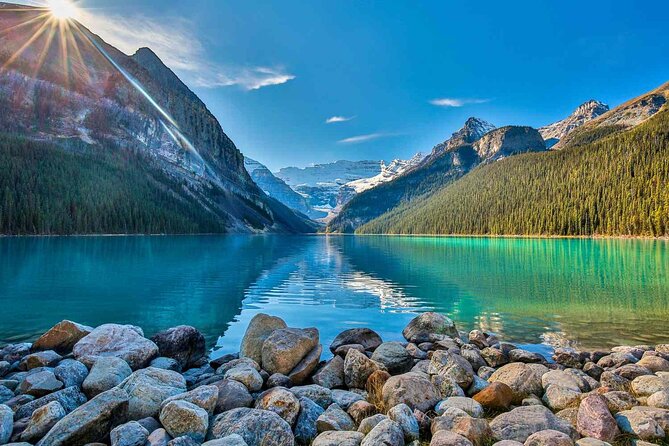 Moraine Lake and Lake Louise Private Premium Day Tour - One hour beside Moraine Lake