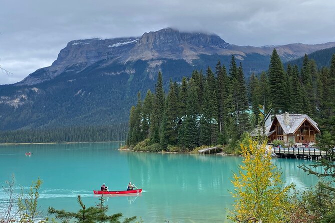 Moraine Lake Lake Louise Emerald Lake Banff Town & Natural Bridge - Lunch at the Lake Louise Visitor Information Centre
