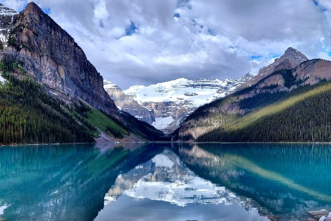 Moraine Lake Lake Louise Johnston Canyon Emerald Lake Day tour - Moraine Lake, the day’s main prize