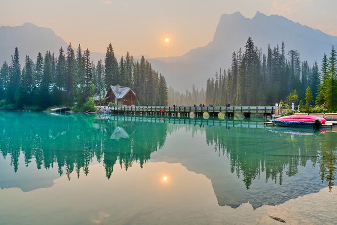 Moraine Lake Lake Louise Johnston Canyon Emerald Lake Day tour - The shared vehicle and service details