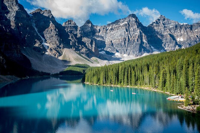 Moraine Lake & Lake Louise Private Day Tour with Banff Explorer - The Minnewanka Loop and Lake Johnson area