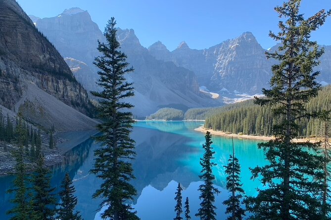 Moraine Lake Sunrise/Daytime Private Tour with Lake Louise option - Moraine Lake is the main event