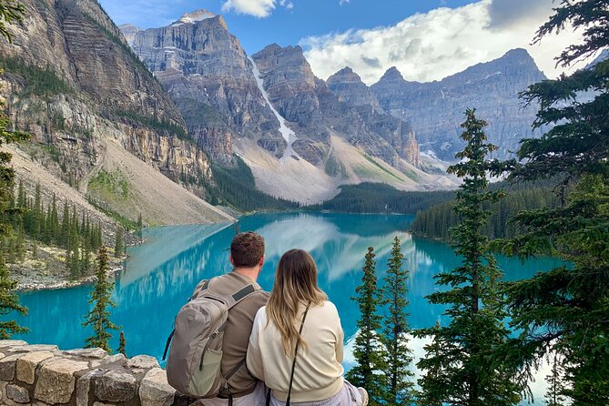 Moraine Lake Sunrise or Daytime shared tour w/ Lake Louise option - Small group comfort and practical details