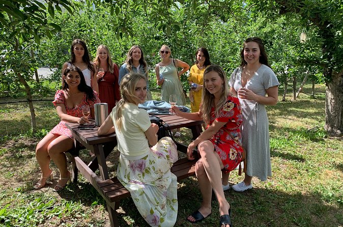 Naramata Full Day Lunch Wine Tour- Incl. Tasting Fees & Gratuity! - Two alternate lunch settings