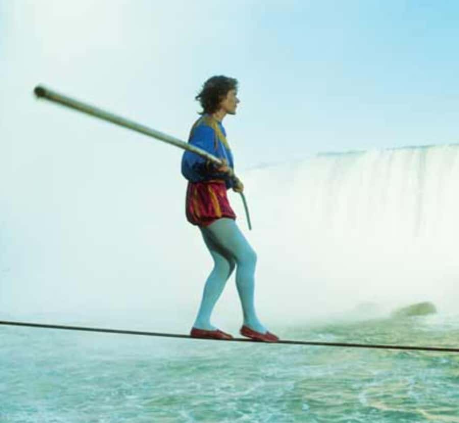 Niagara Adventure Theater Experience with Popcorn included - Roger Woodward and the power of survival