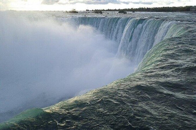 Niagara: Behind The Falls, Skylon Tower Ticket & Tesla Audio Tour - Who will get the most from this experience?