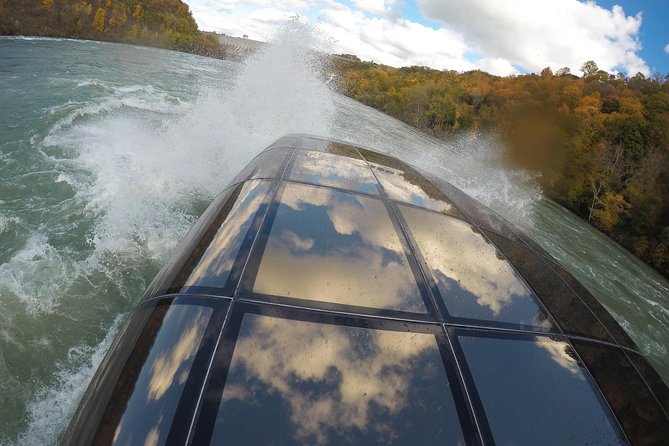Niagara CANADA, Domed (Dry) Jet Boat Tour - What the Niagara domed jet boat actually does
