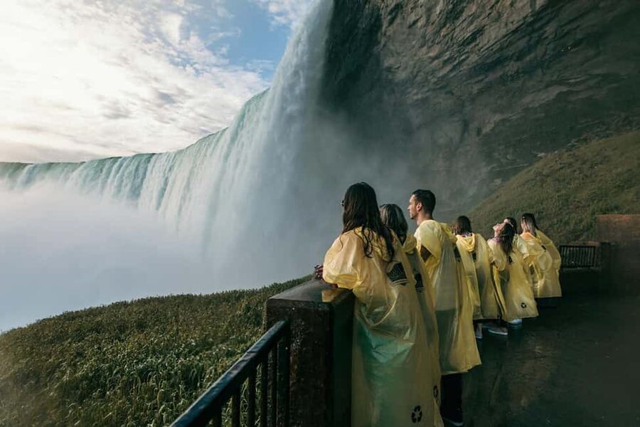 Niagara Falls: 5 Attraction Pass, WEGO Bus & Audio Guide - WEGO buses make the two-day plan practical