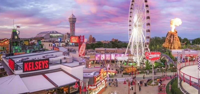 Niagara Falls, Canada: Clifton Hill 6 Attraction Fun Pass - Three hours requires a simple plan