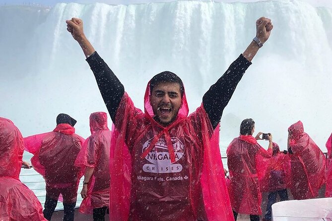 Niagara Falls Canada Walking Tour With Boat Cruise - What the guide adds