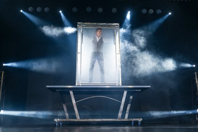 Niagara Falls, Canada: Wild Magic Show Ticket - Is $22.02 good value in Niagara Falls?