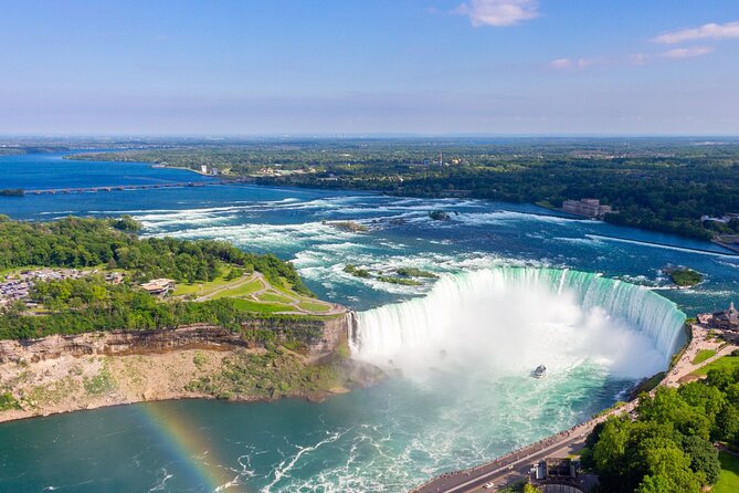Niagara Falls Day Tour from Toronto with Boat Cruise and Lunch - Lunch with a Falls view at Sheraton Fallsview