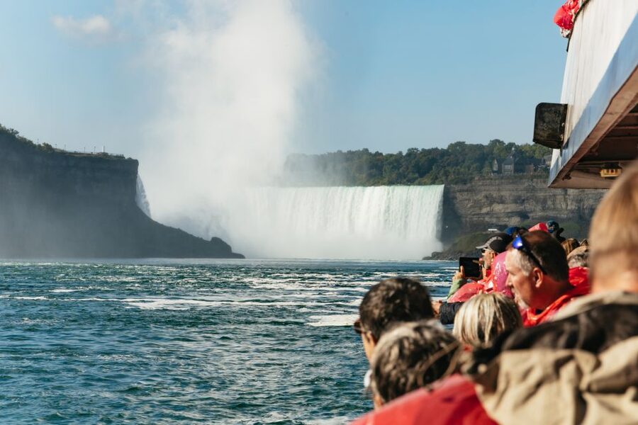 Niagara Falls: Early Access Boat & Journey Behind the Falls - Walking the top viewpoints with a local guide