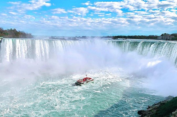 Niagara Falls Eco Walking Tour with Boat Cruise - Table Rock and the three Falls