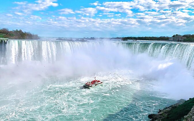Niagara Falls Eco Walking Tour with Boat Cruise - What $81.86 gets you