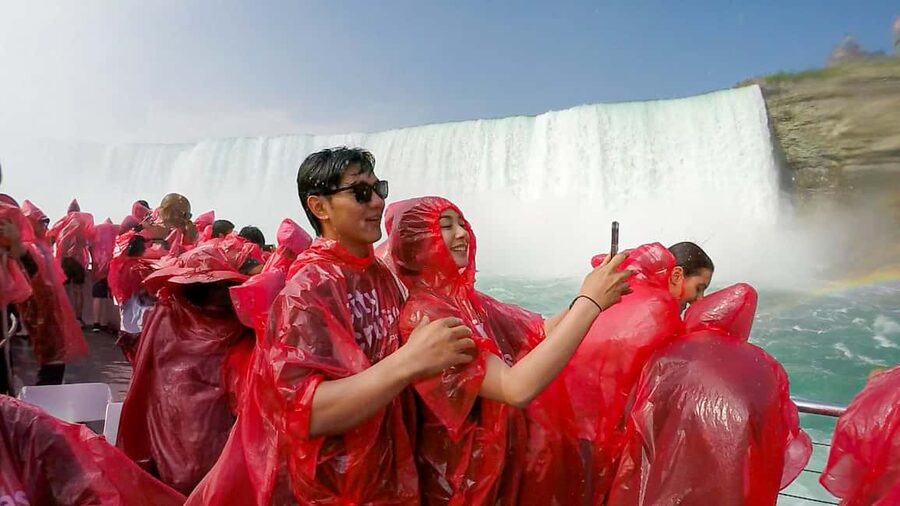 Niagara Falls Exclusive Walking Tour: Voyage to the Falls - Practical details for a smoother visit