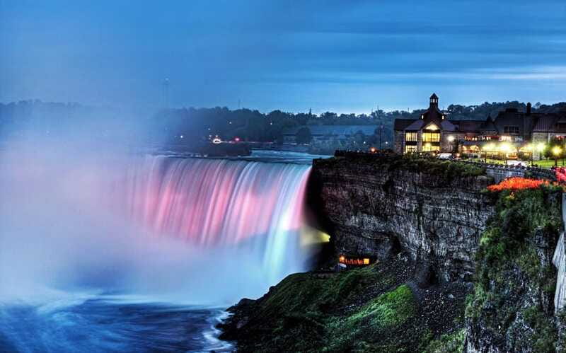 Niagara Falls: Night Tour w/ 3 Course Dinner & Light Show - Who should choose this Niagara Falls night tour