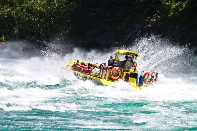 Niagara Falls, ON: Jet Boat Tour on Niagara River - The guides can make the difference