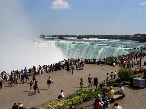 Niagara Falls Premium Night Tour: Fireworks Boat Cruise & Dinner - Key points to know before booking