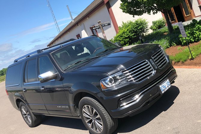Niagara Falls to Pearson Toronto Airport Private Transfer - Niagara Falls and Niagara-on-the-Lake pickup
