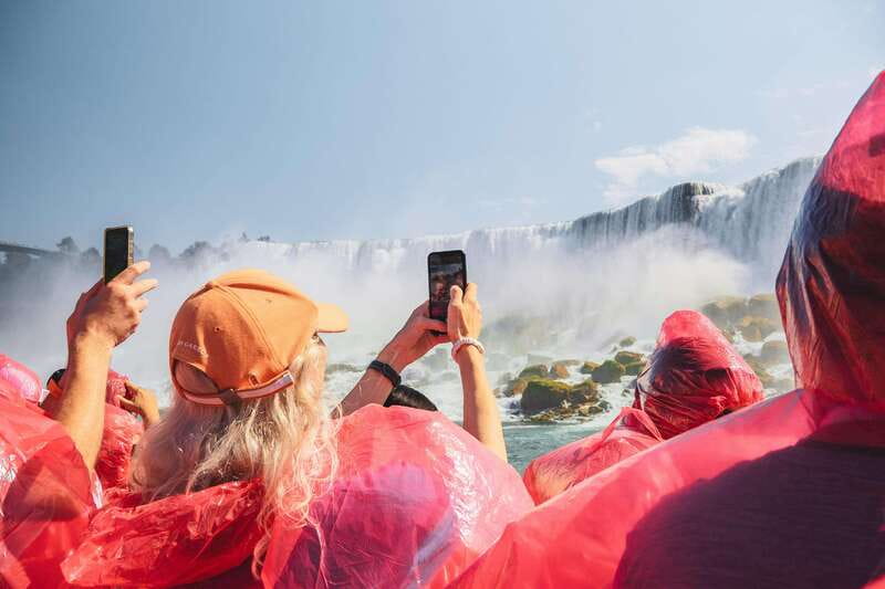 Niagara Falls Tour: Boat Ride, Journey Behind Falls and more - Why this Niagara Falls tour works