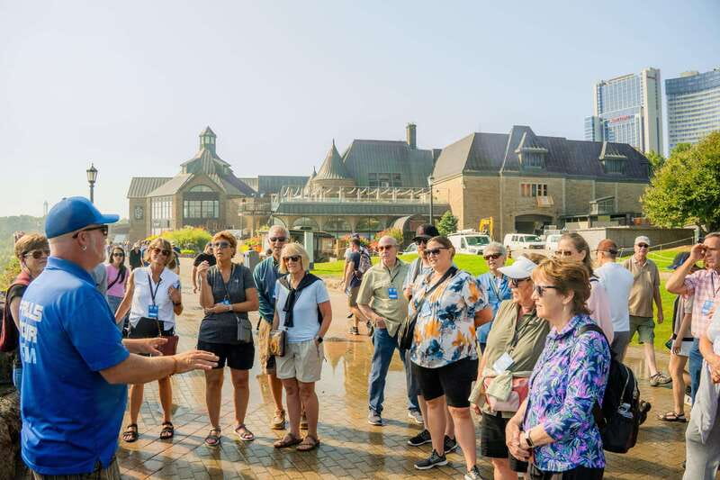 Niagara Falls Tour: Boat Ride, Journey Behind Falls and more - Starting beside Queen Victoria Place