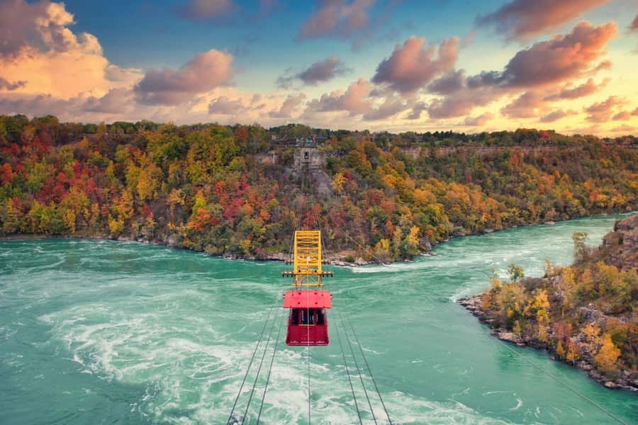 Niagara Falls Tour with Skip the Line Cruise - Choosing the boat cruise or Journey Behind the Falls