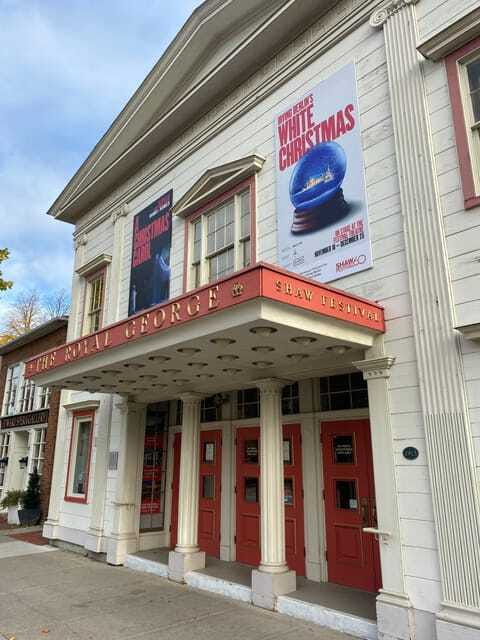 Niagara-on-the-Lake: Guided Walking Tour - A look at wine country without a tasting
