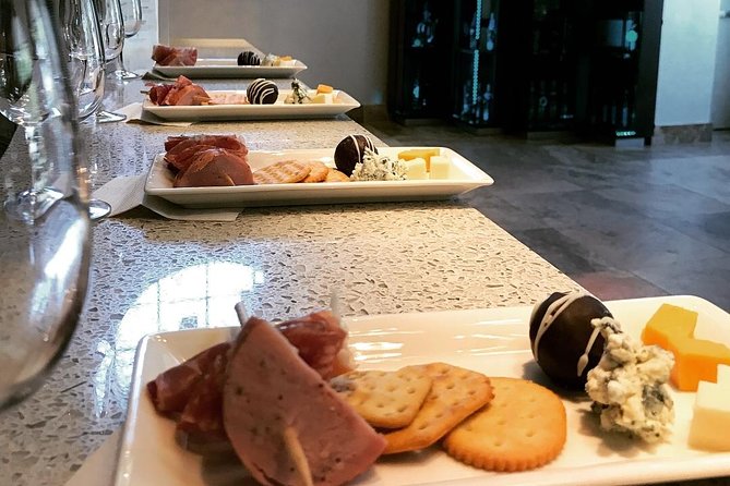 Niagara-On-The-Lake Guided Wine and Charcuterie Full-Day Tour - Reif Estate Winery and Niagara’s river climate