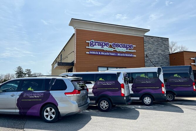 Niagara-on-the-Lake Small Group Wine Tasting Tour - The first stop sets the tone