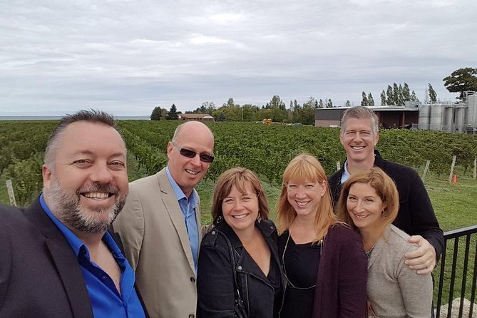Niagara-on-the-Lake Small Group Wine Tour with Picnic Lunch - The guide can make or break the day
