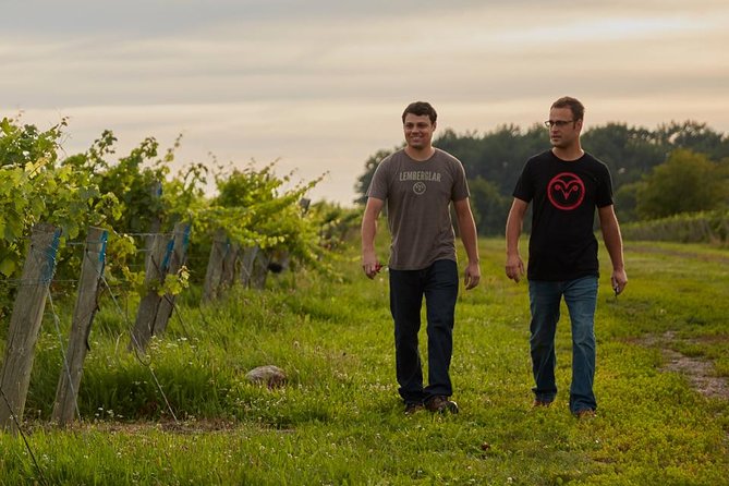 Niagara's Decadent Sparkling and Icewine Tasting - Why Niagara Icewine deserves its own tasting