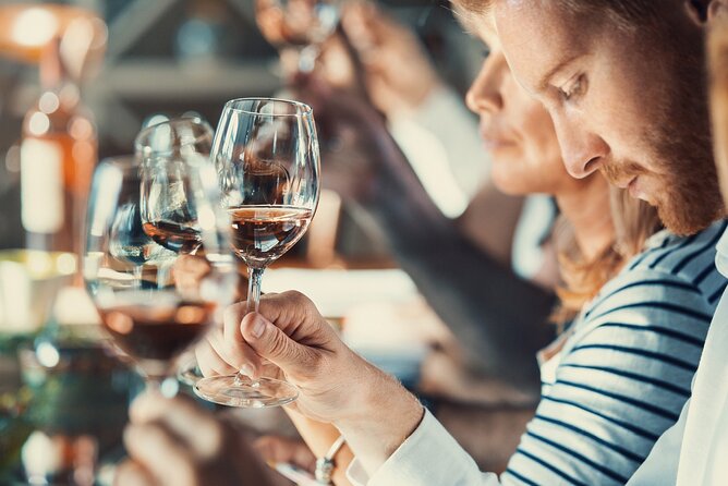 Niagara Wine Tour and Tastings with Transportation - Key points to know before booking