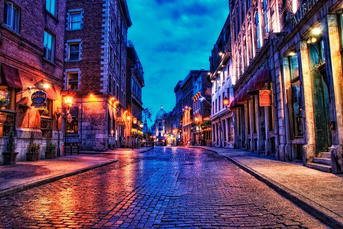 Old Montreal at Twilight Walking Tour Semi-Private - Rue de la Commune and the move toward the port