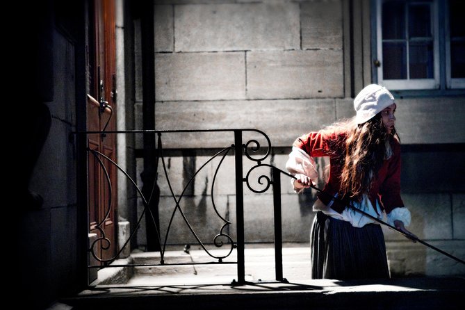 Old Montreal Ghost Walking Tour - A ghost walk that is also a history lesson