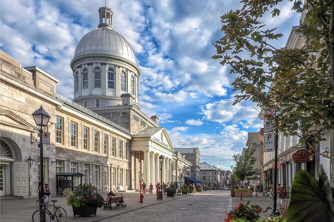 Old Montreal: Self-Guided Tour from Place D‘Armes to Old Port - Notre-Dame Basilica provides the first big visual reward
