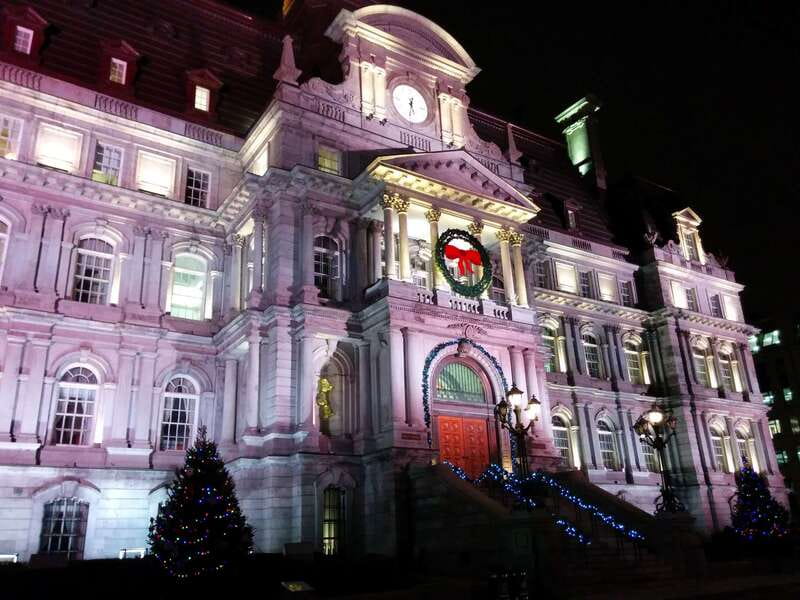 Old Montréal Small-Group Christmas Tour - Starting at Victoria Square