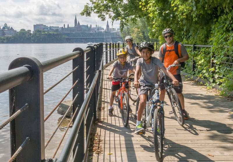 Ottawa: 4 or 8-Hour Bike Rental with Self-Guided Tour - Ottawa and Gatineau by bike