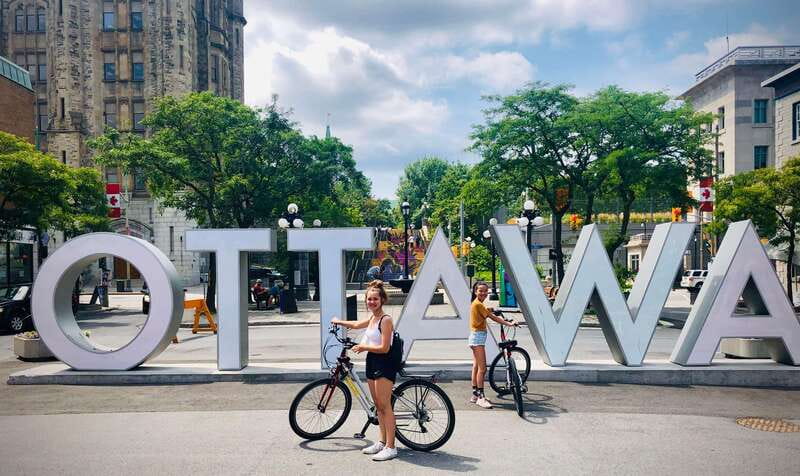 Ottawa: 4 or 8-Hour Bike Rental with Self-Guided Tour - Stops, photos, food, and shopping