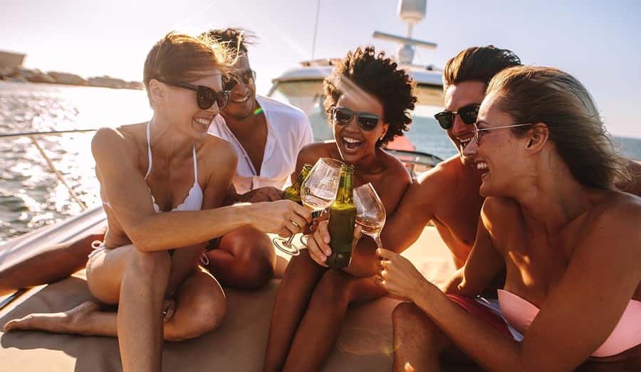 Ottawa: Downtown Yacht Cruise - Wed-Sun @ 6PM - 75 Minutes - Key points to know before booking